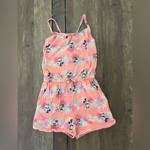 •3 for $10•

Minnie and Mickey size 6 romper